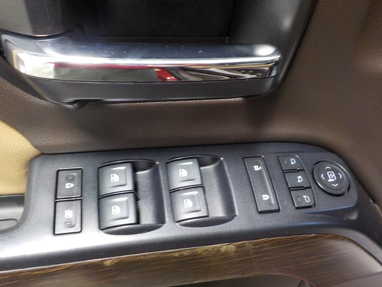 GMC Sierra 1500 4WD Crew Cab 143.5" Denali 2018