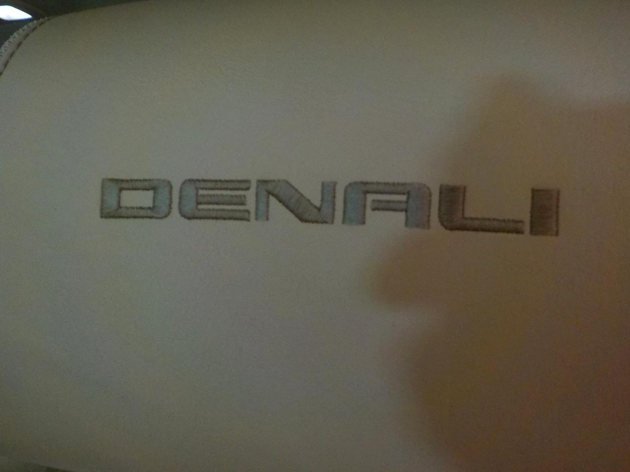 GMC Sierra 1500 4WD Crew Cab 143.5" Denali 2018