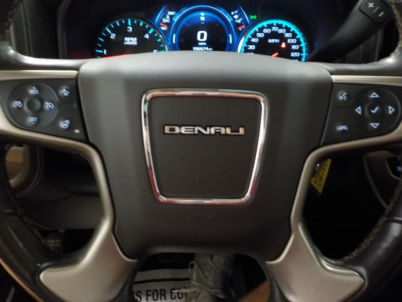 GMC Sierra 1500 4WD Crew Cab 143.5" Denali 2018