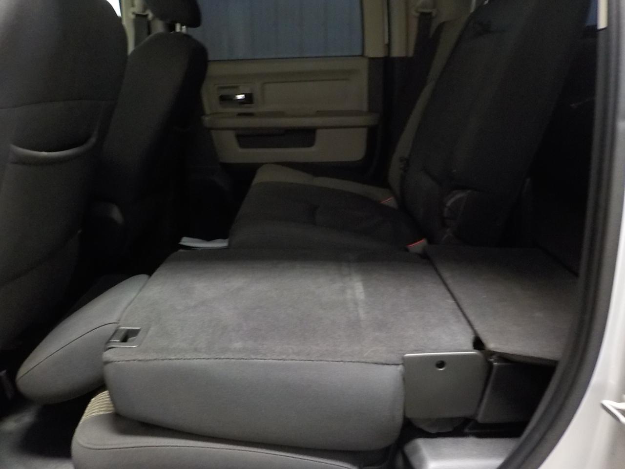 RAM 2500 4WD Mega Cab 160.5" Big Horn 2012