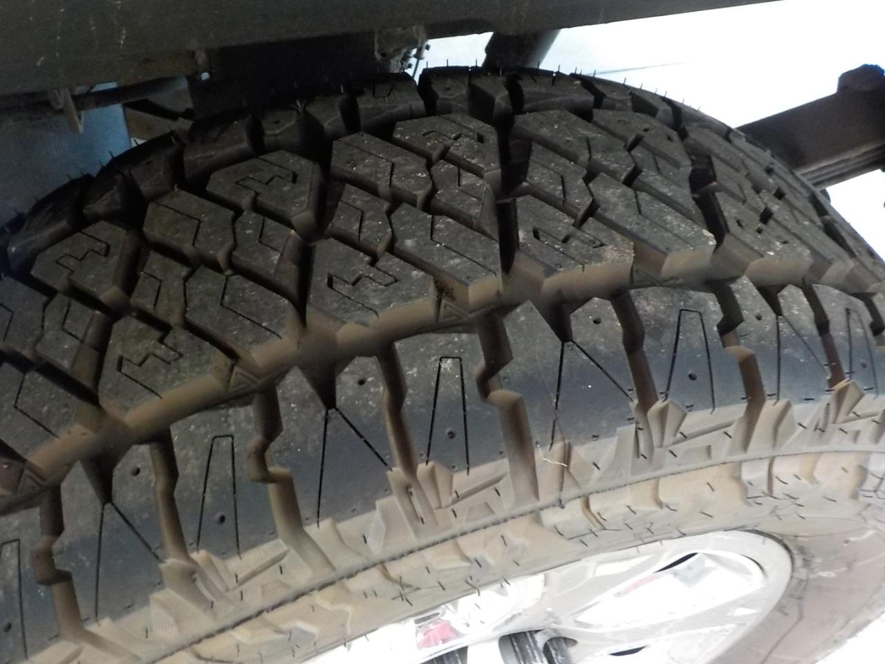 RAM 2500 4WD Mega Cab 160.5" Big Horn 2012