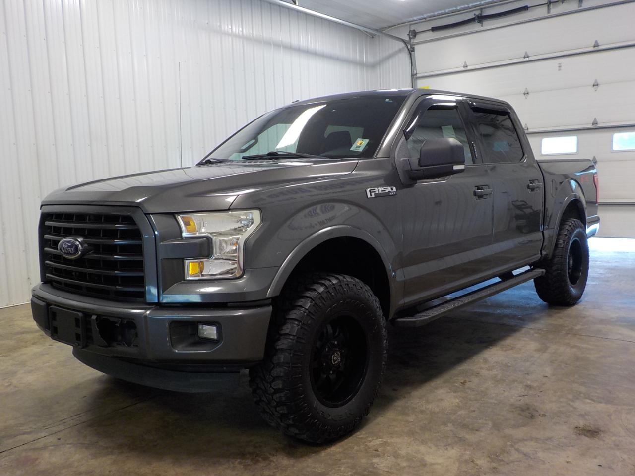 Ford F-150 4WD SuperCrew 145" XLT 2016