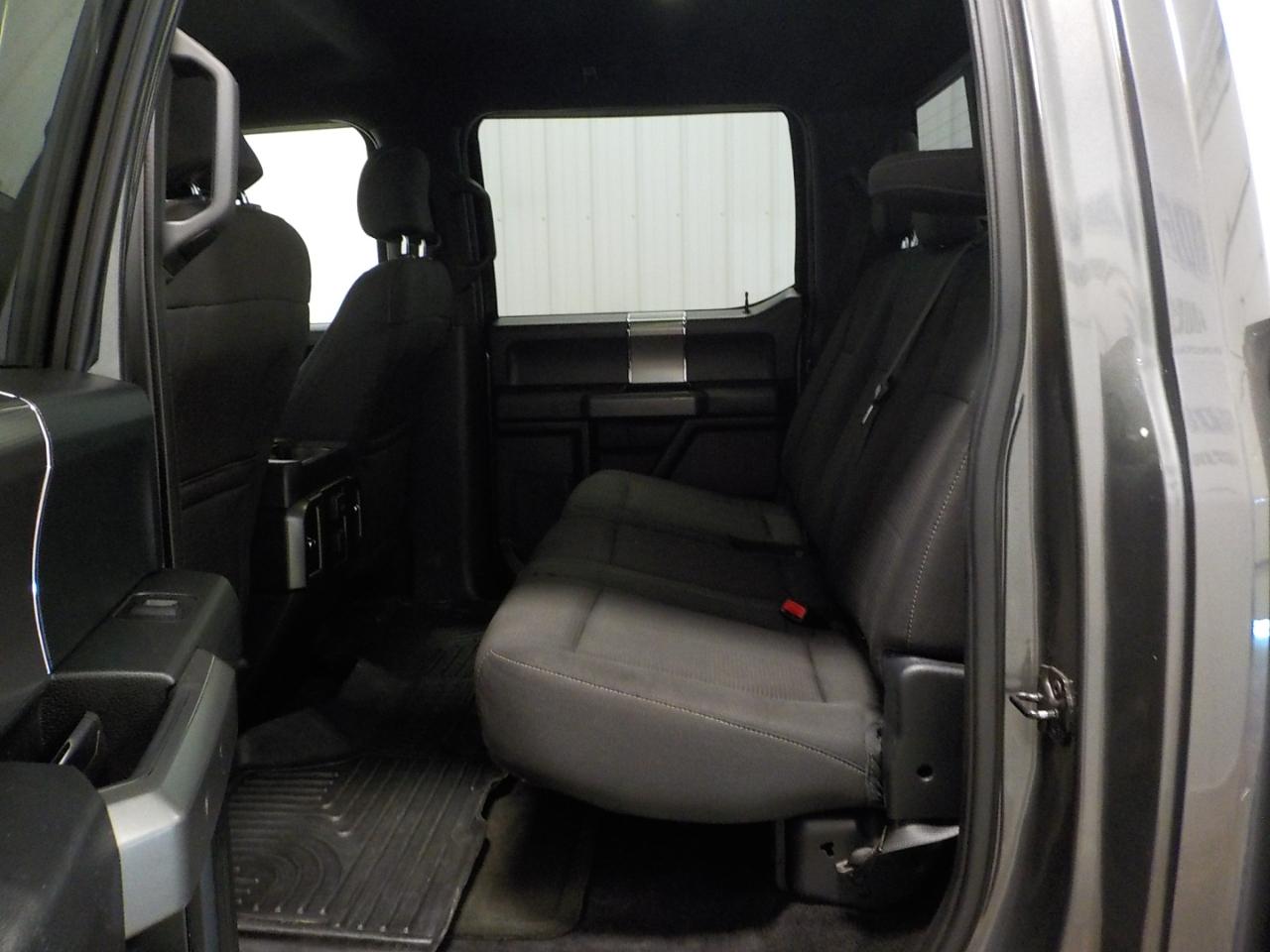 Ford F-150 4WD SuperCrew 145" XLT 2016
