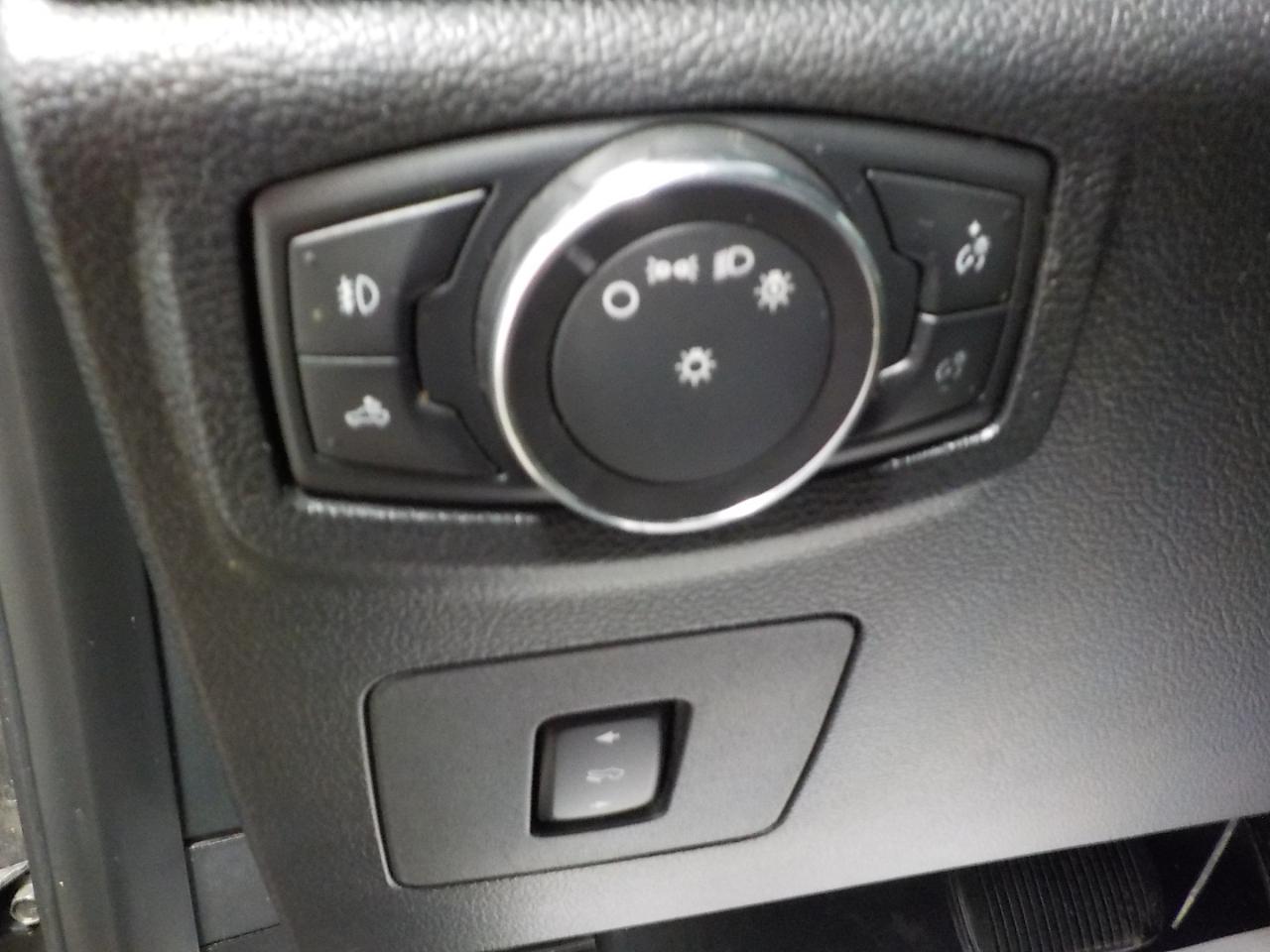 Ford F-150 4WD SuperCrew 145" XLT 2016