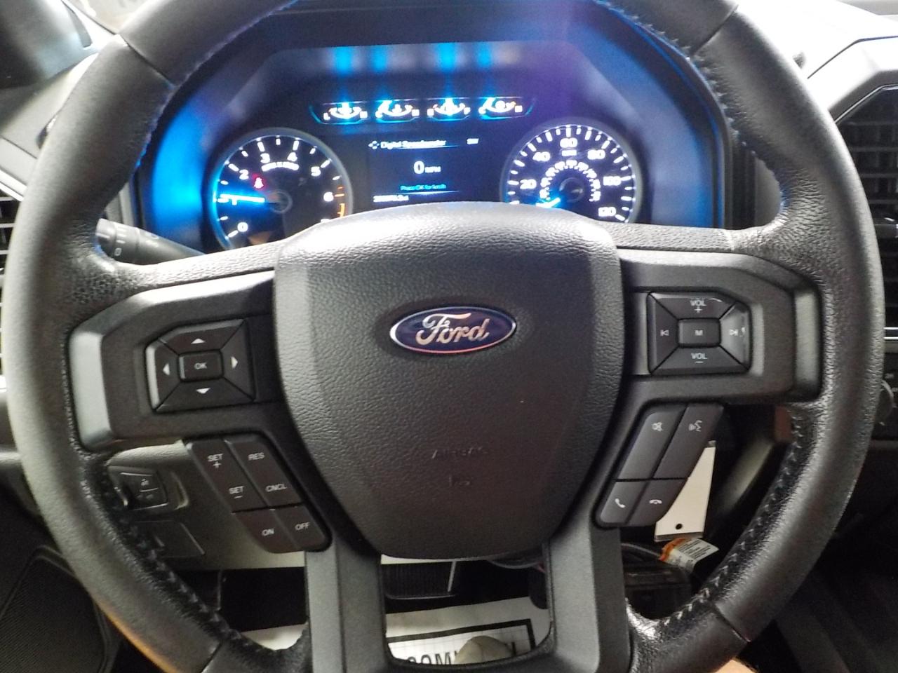 Ford F-150 4WD SuperCrew 145" XLT 2016