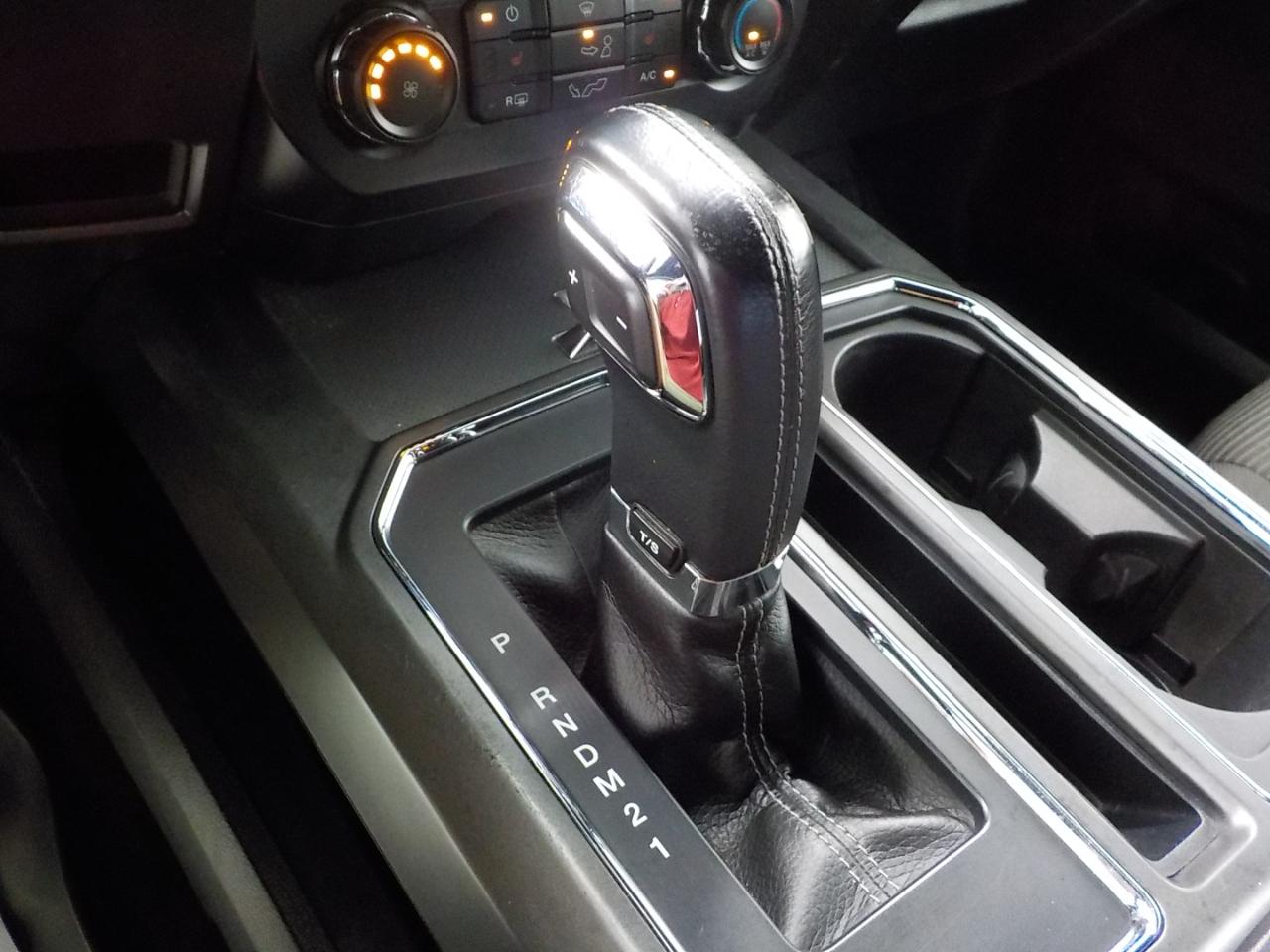 Ford F-150 4WD SuperCrew 145" XLT 2016