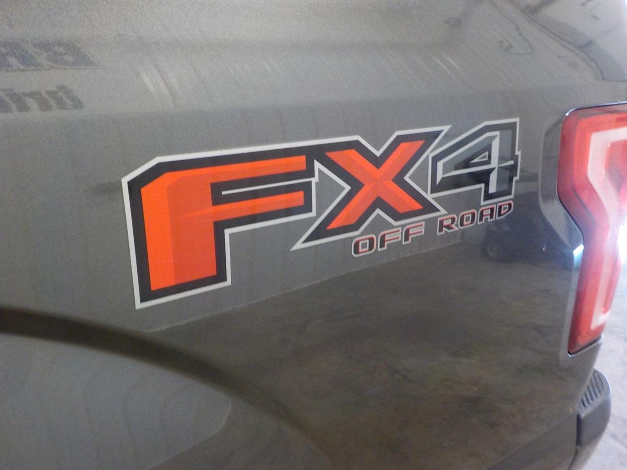 Ford F-150 4WD SuperCrew 145" XLT 2016