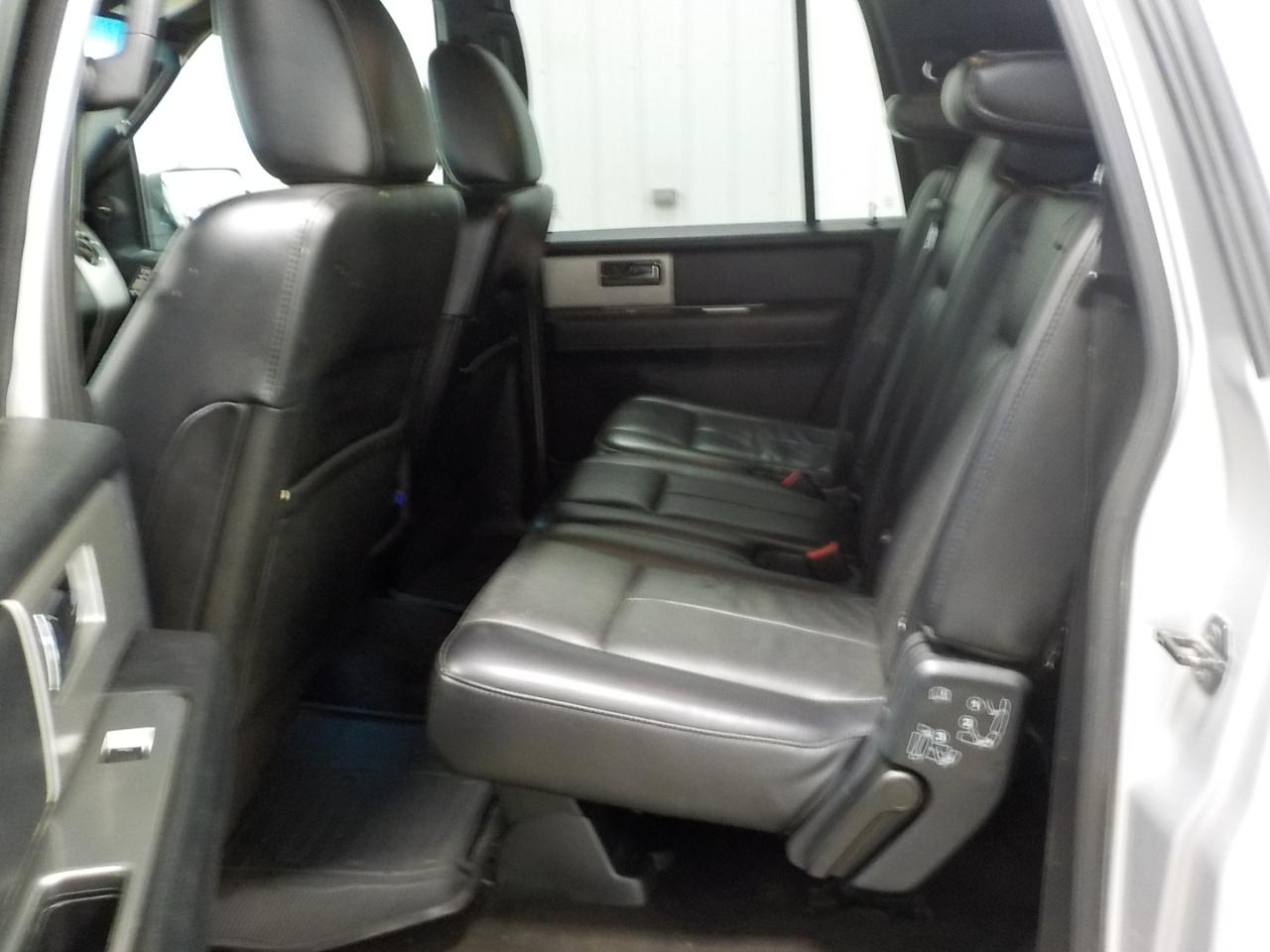 Ford Expedition EL 4WD 4dr King Ranch 2016