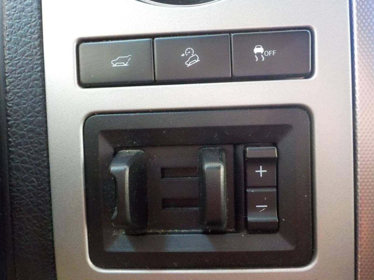 Ford Expedition EL 4WD 4dr King Ranch 2016