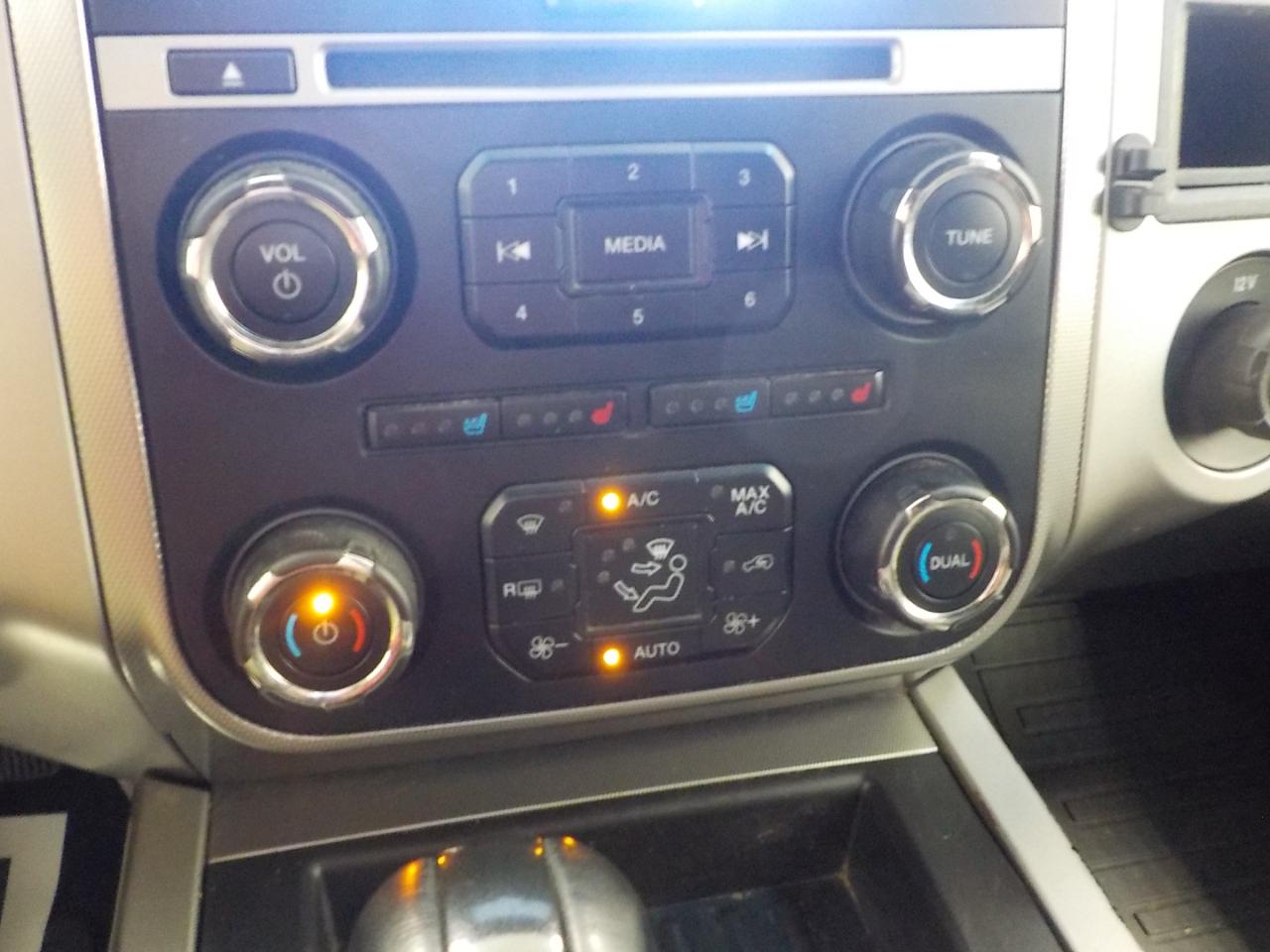 Ford Expedition EL 4WD 4dr King Ranch 2016