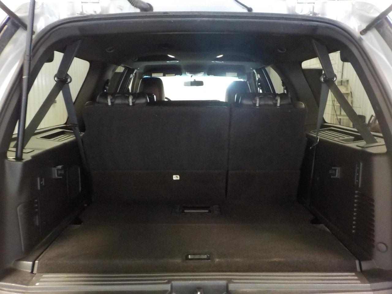 Ford Expedition EL 4WD 4dr King Ranch 2016