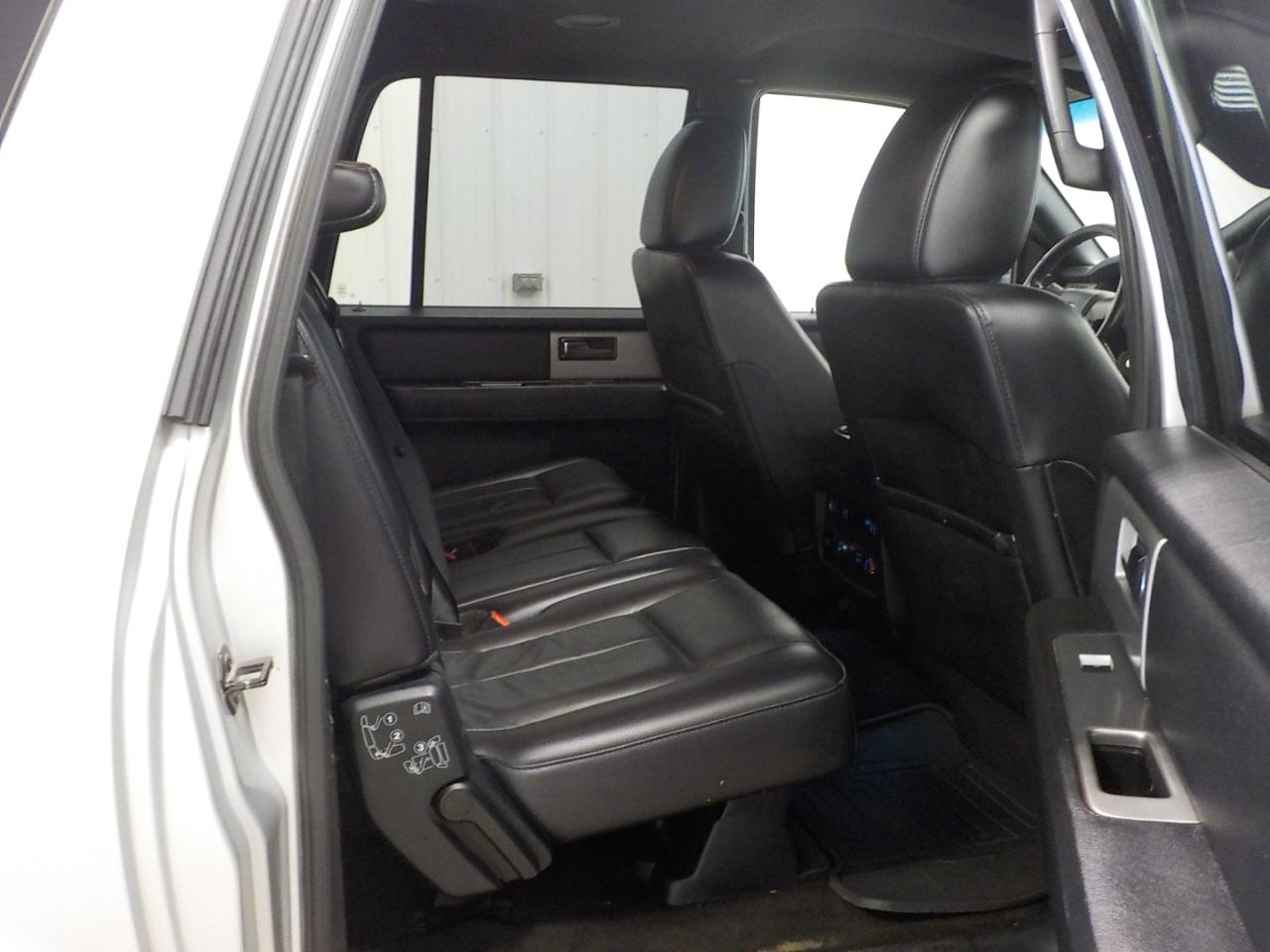 Ford Expedition EL 4WD 4dr King Ranch 2016