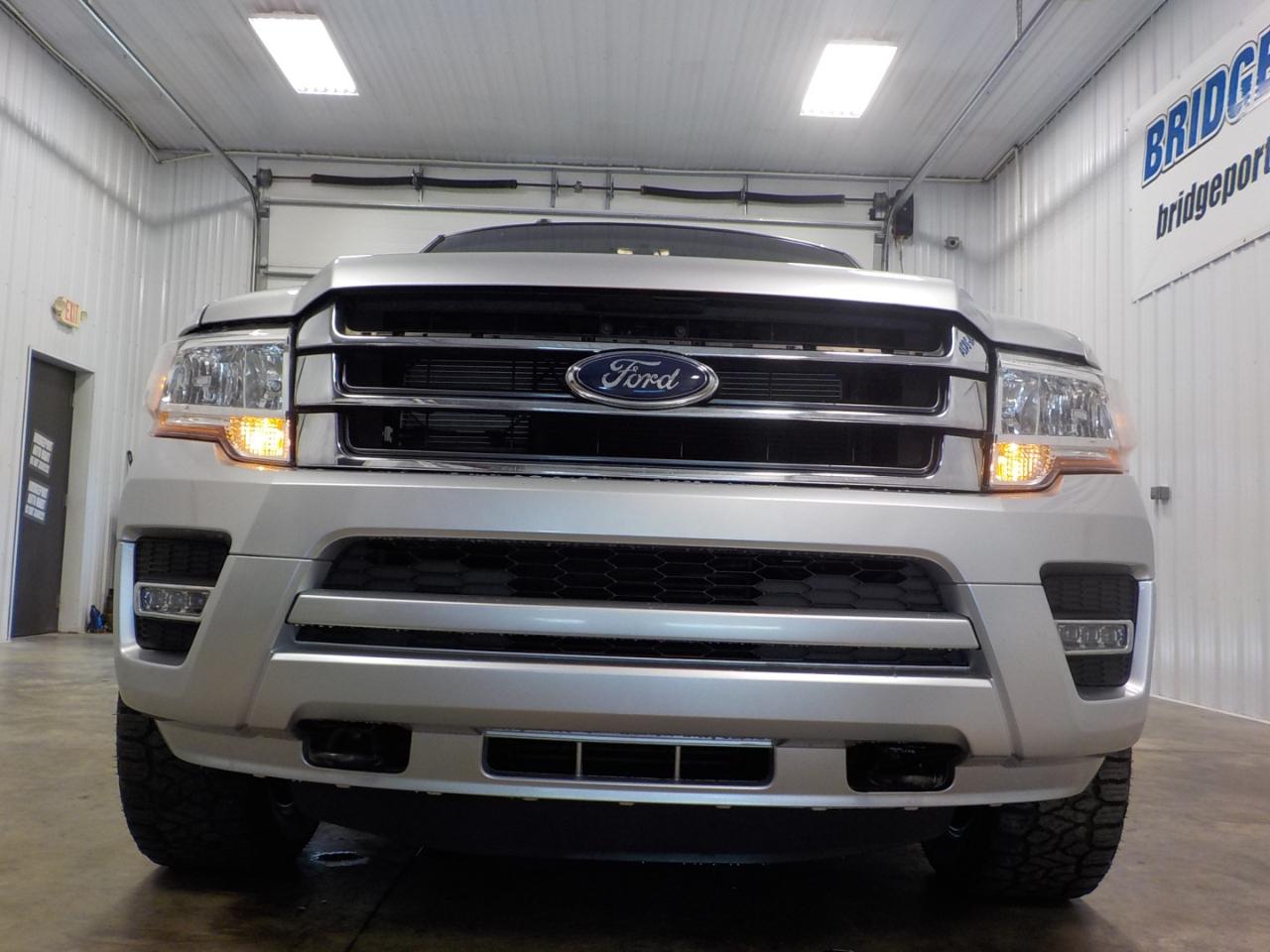 Ford Expedition EL 4WD 4dr King Ranch 2016