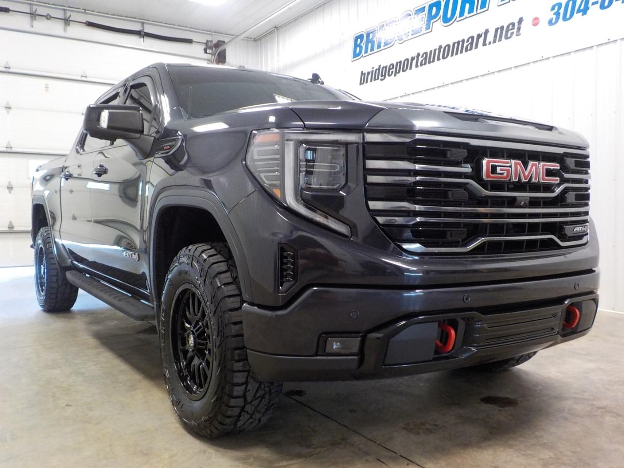 GMC Sierra 1500 4WD Crew Cab 147" AT4 2022