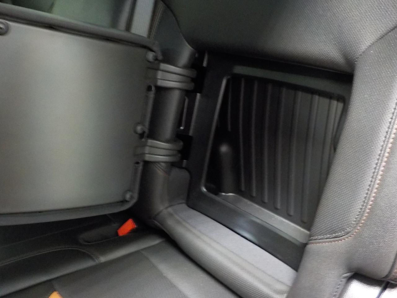 GMC Sierra 1500 4WD Crew Cab 147" AT4 2022