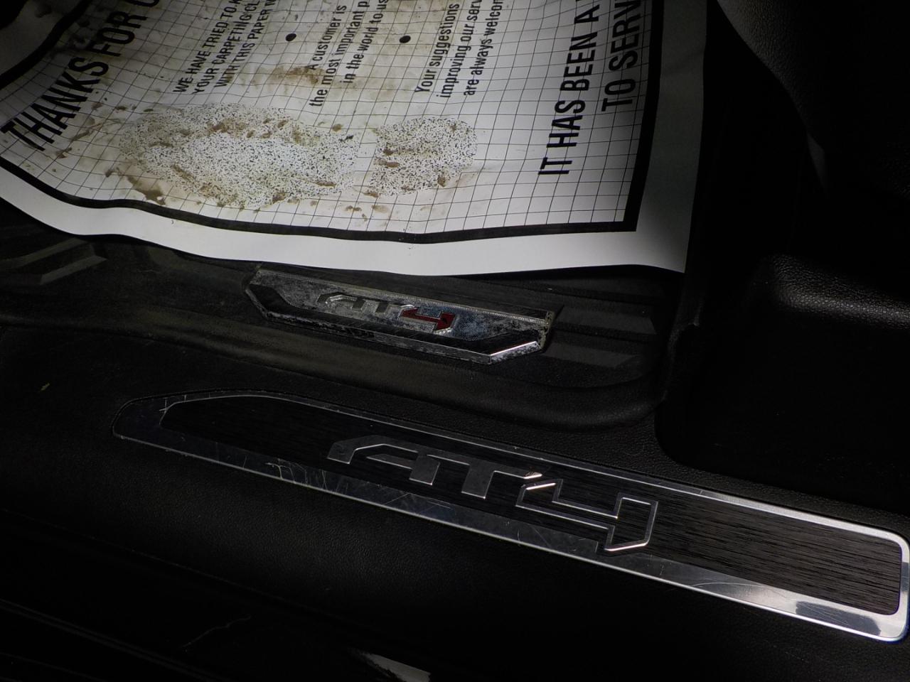 GMC Sierra 1500 4WD Crew Cab 147" AT4 2022