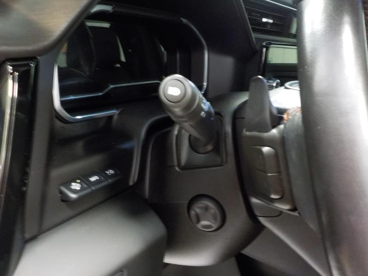 GMC Sierra 1500 4WD Crew Cab 147" AT4 2022