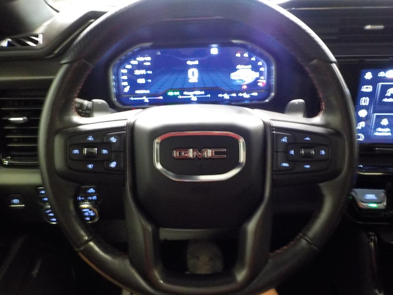 GMC Sierra 1500 4WD Crew Cab 147" AT4 2022