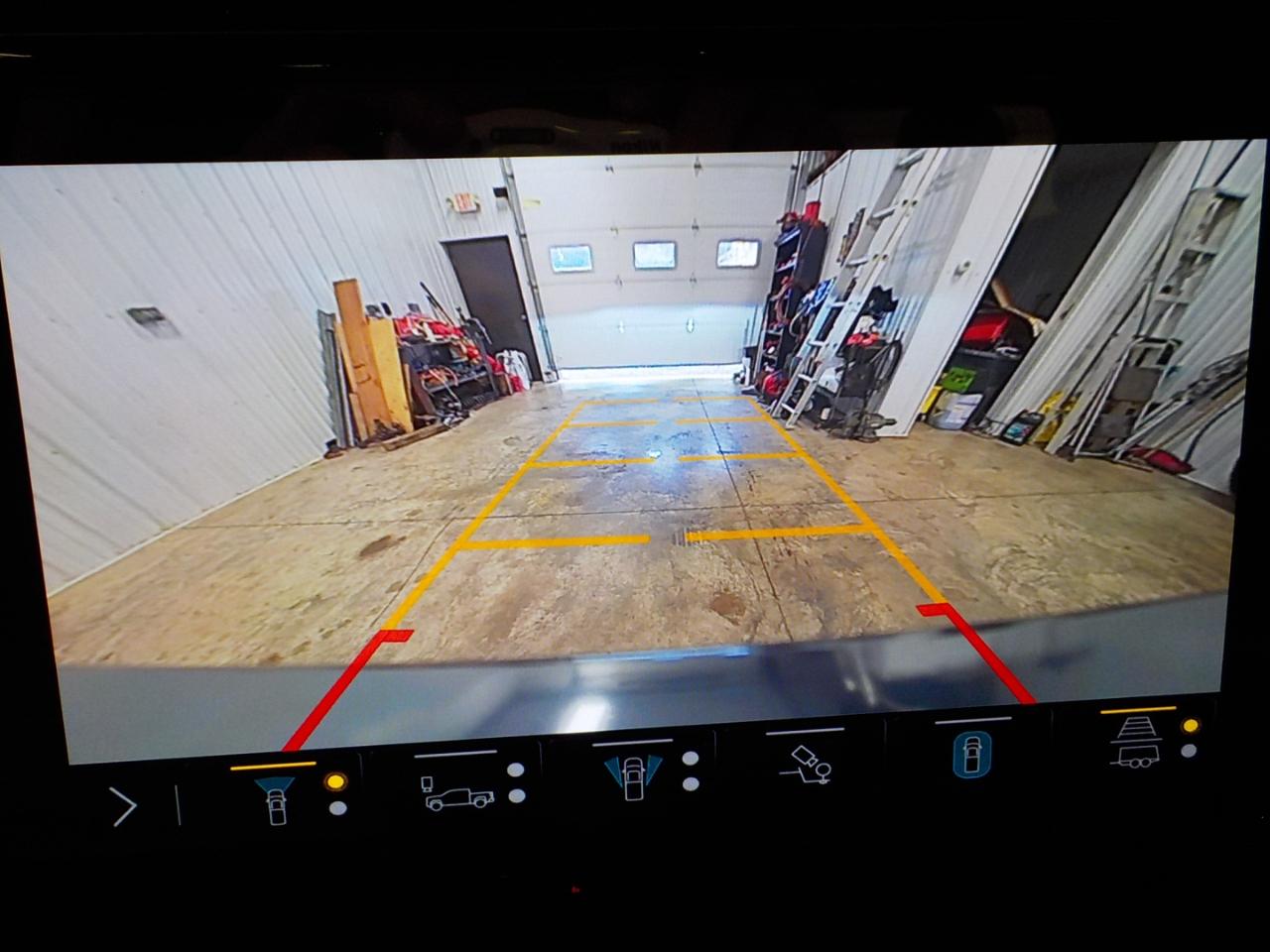 GMC Sierra 1500 4WD Crew Cab 147" AT4 2022