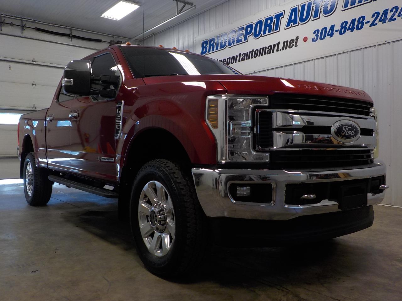 Ford Super Duty F-350 SRW XLT 4WD Crew Cab 6.75' Box 2018