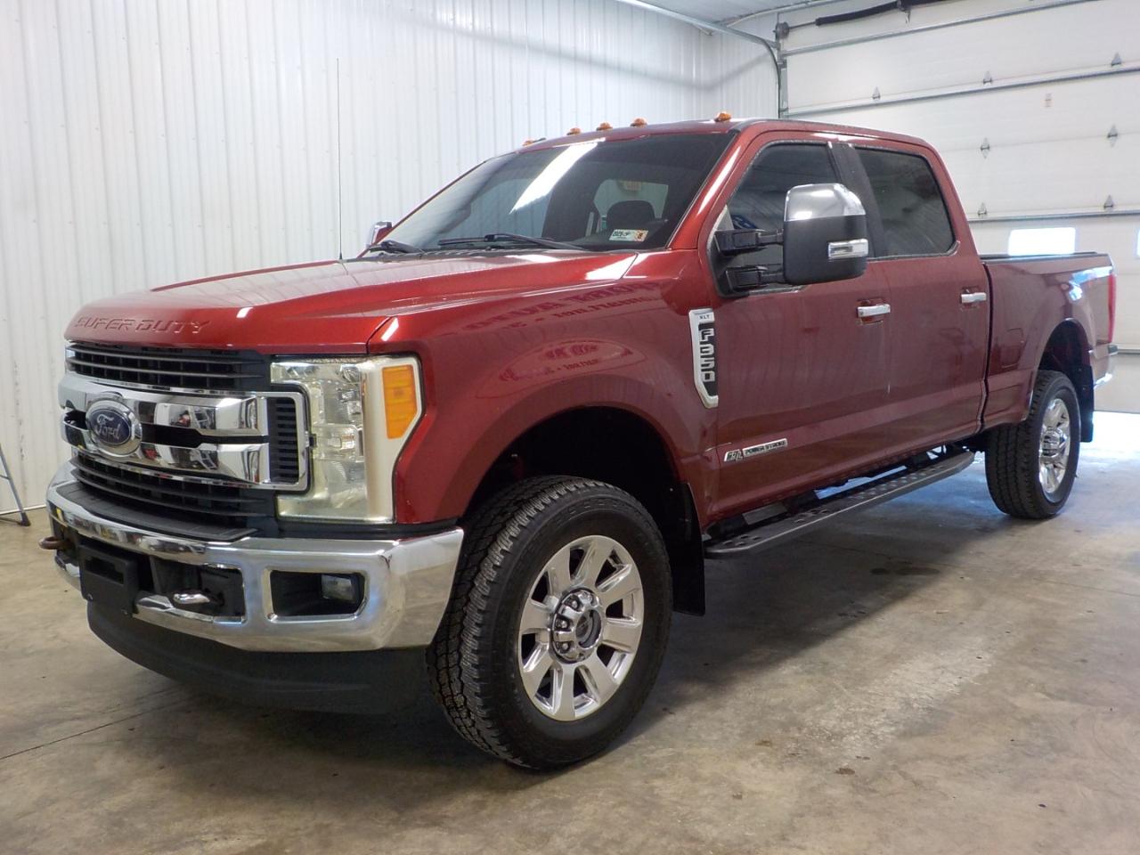 Ford Super Duty F-350 SRW XLT 4WD Crew Cab 6.75' Box 2018