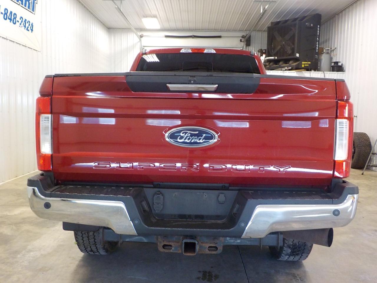 Ford Super Duty F-350 SRW XLT 4WD Crew Cab 6.75' Box 2018