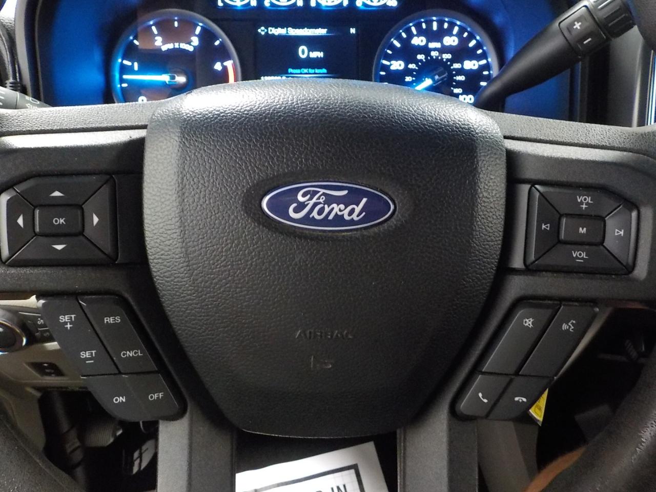 Ford Super Duty F-350 SRW XLT 4WD Crew Cab 6.75' Box 2018