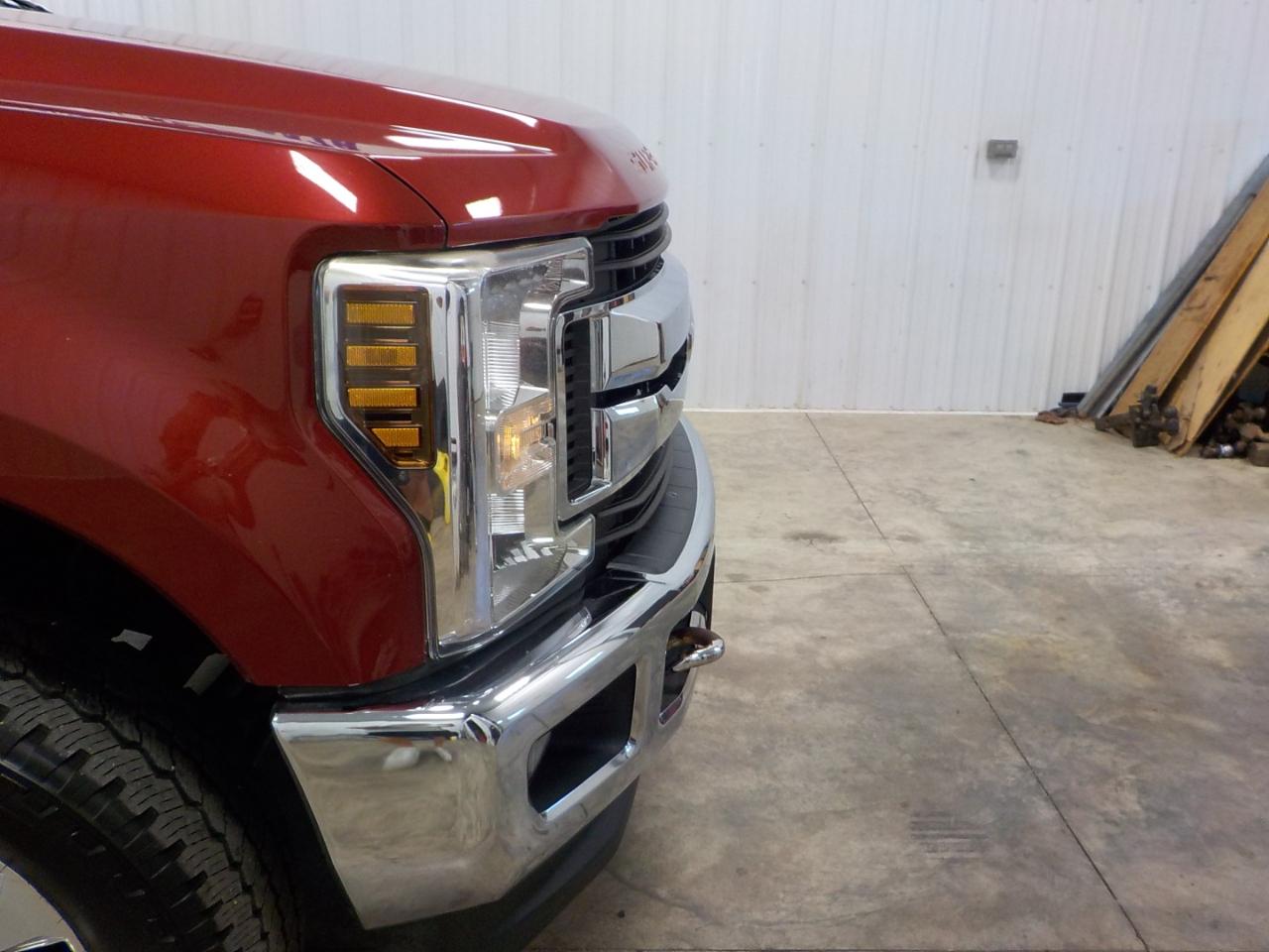 Ford Super Duty F-350 SRW XLT 4WD Crew Cab 6.75' Box 2018