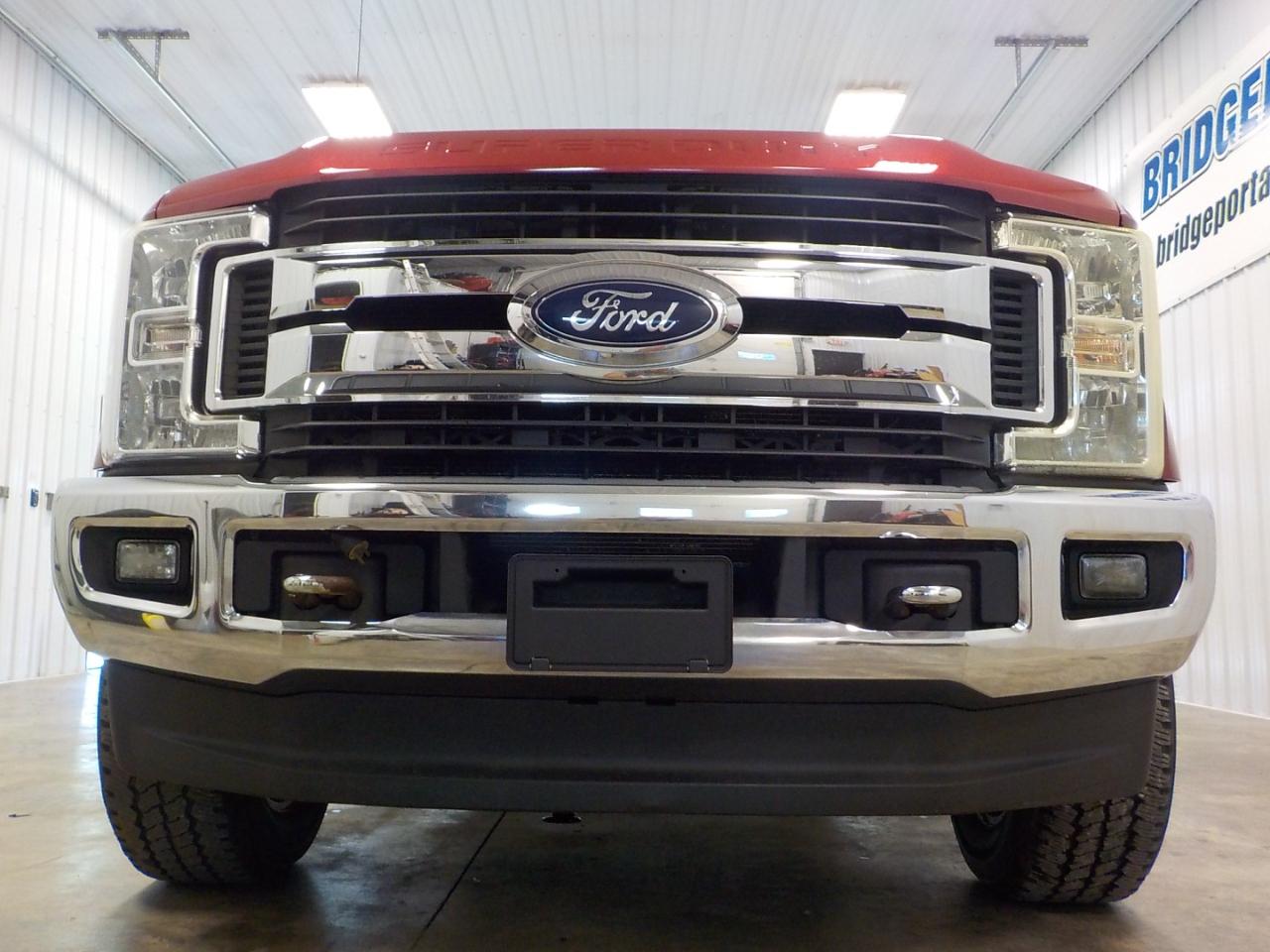 Ford Super Duty F-350 SRW XLT 4WD Crew Cab 6.75' Box 2018
