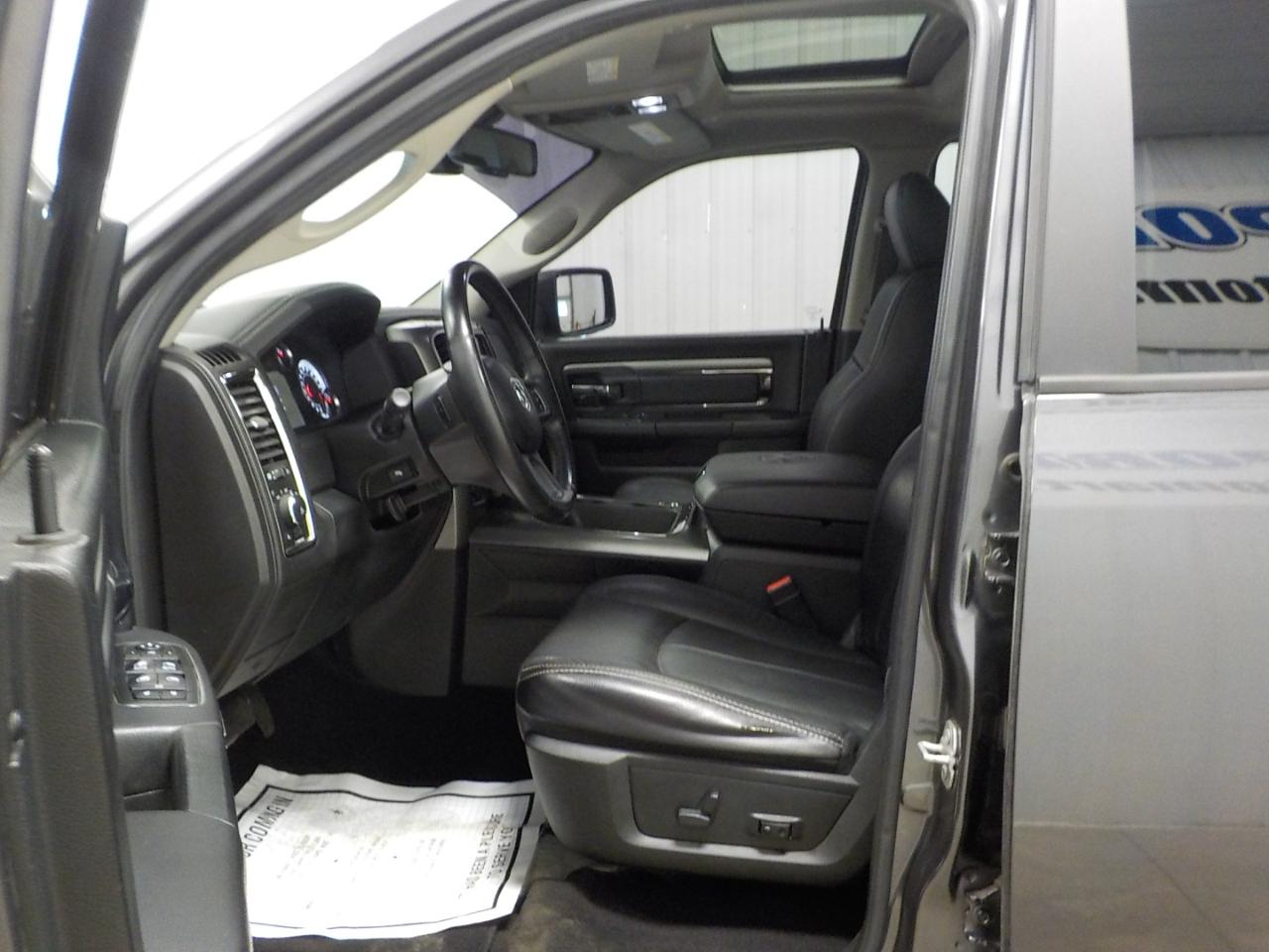 RAM 1500 Sport 4x4 Quad Cab 6'4" Box *Ltd Avail* 2018