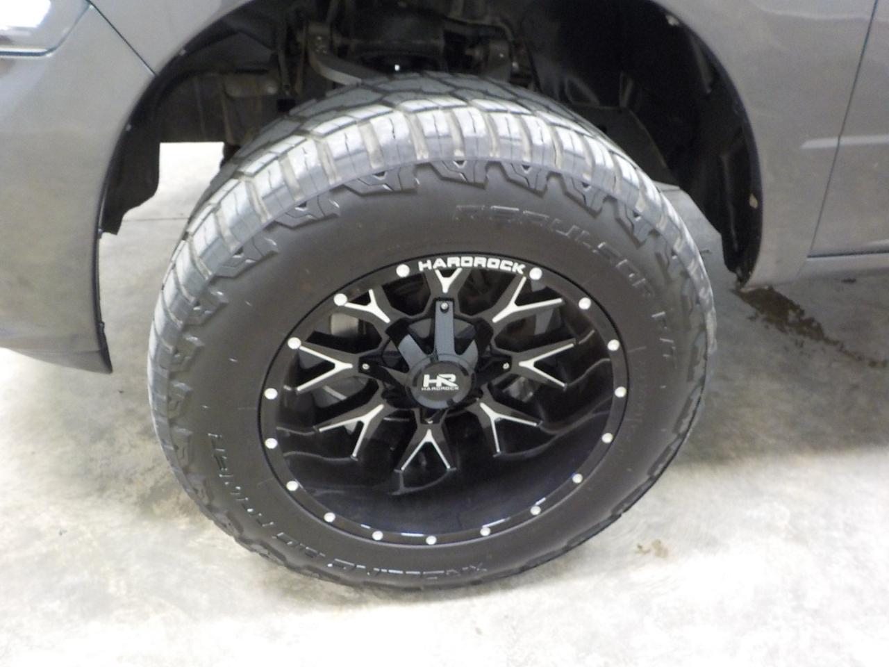 RAM 1500 Sport 4x4 Quad Cab 6'4" Box *Ltd Avail* 2018