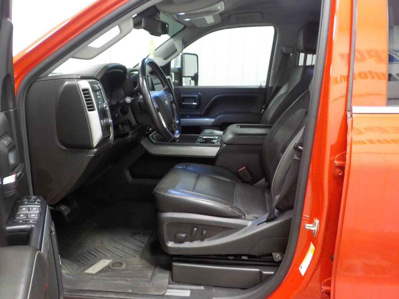 Chevrolet Silverado 2500HD 4WD Crew Cab 153.7" LTZ 2019
