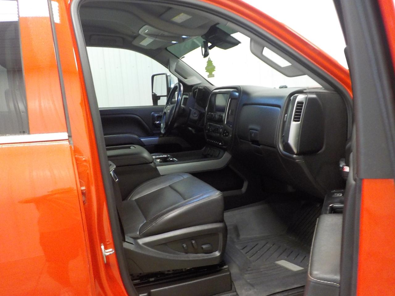 Chevrolet Silverado 2500HD 4WD Crew Cab 153.7" LTZ 2019