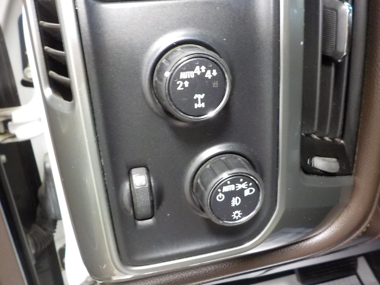 Chevrolet Silverado 1500 4WD Crew Cab 143.5" LTZ w/2LZ 2018