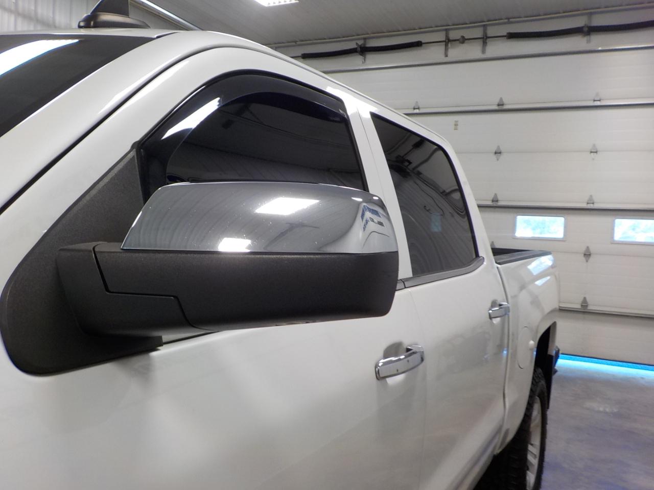 Chevrolet Silverado 1500 4WD Crew Cab 143.5" LTZ w/2LZ 2018