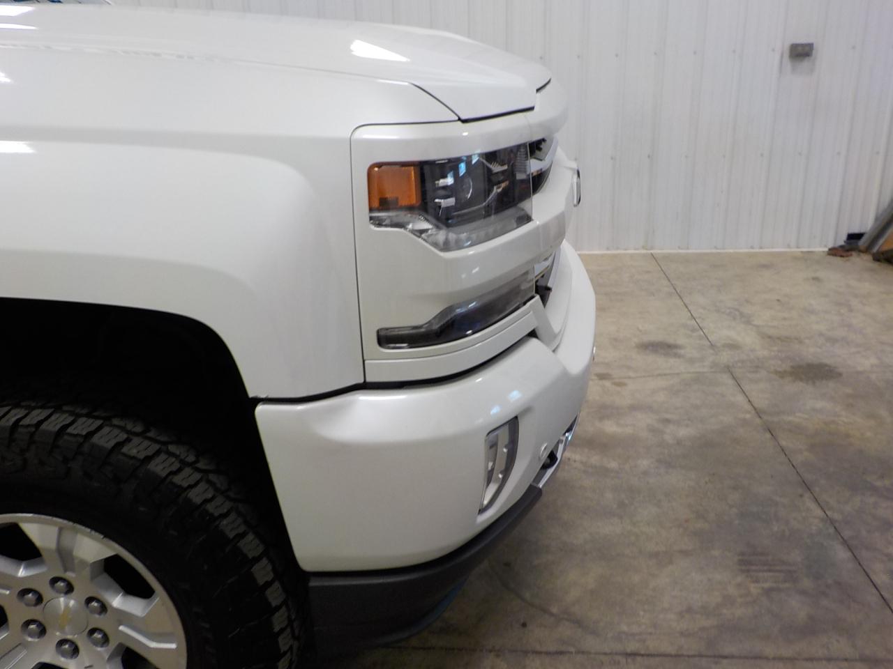 Chevrolet Silverado 1500 4WD Crew Cab 143.5" LTZ w/2LZ 2018