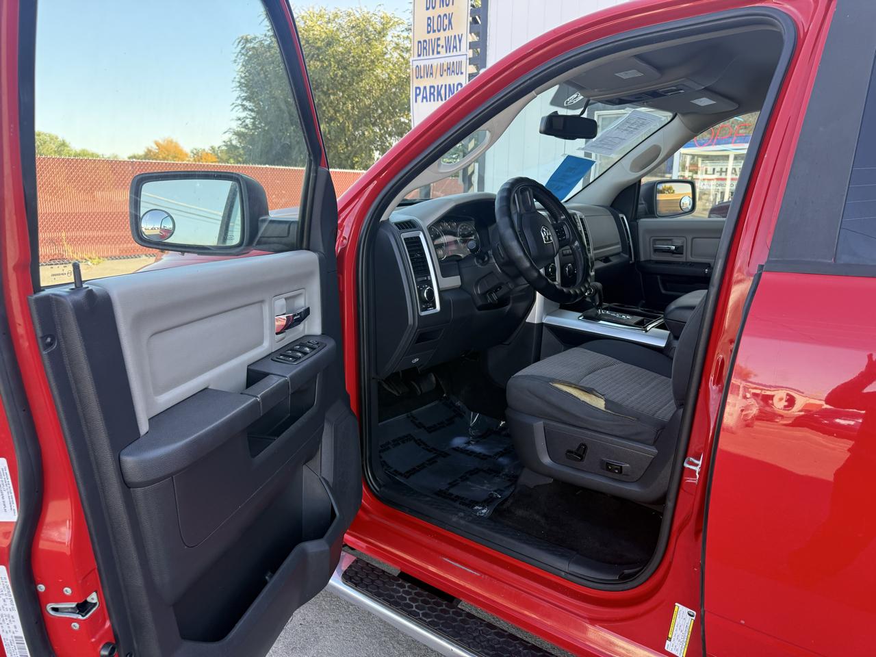 Dodge Ram photo 18