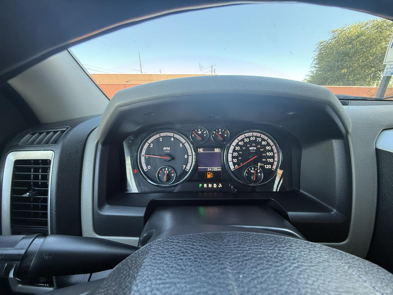Dodge Ram photo 30