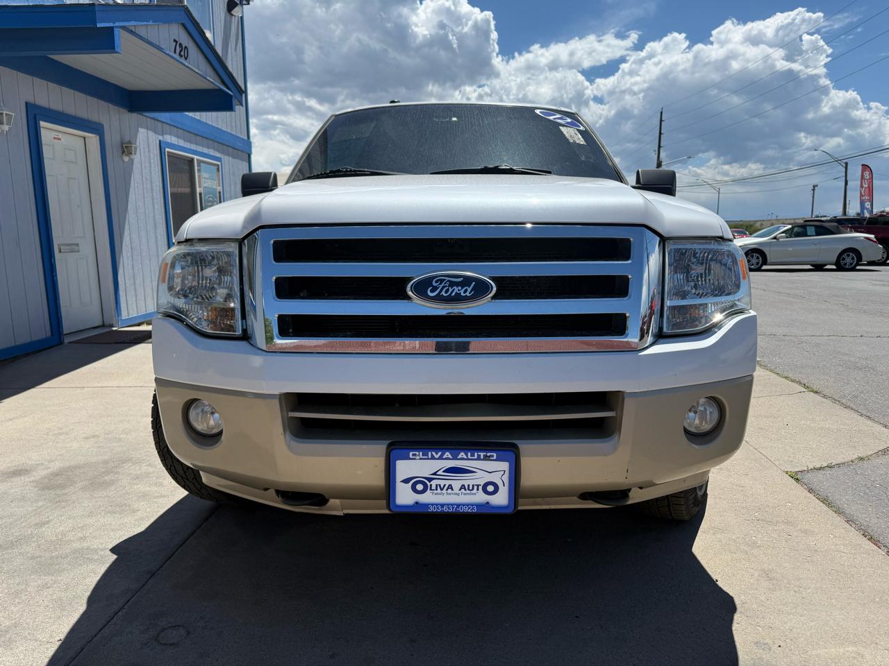 Ford Expedition 4WD 4dr XLT 2012