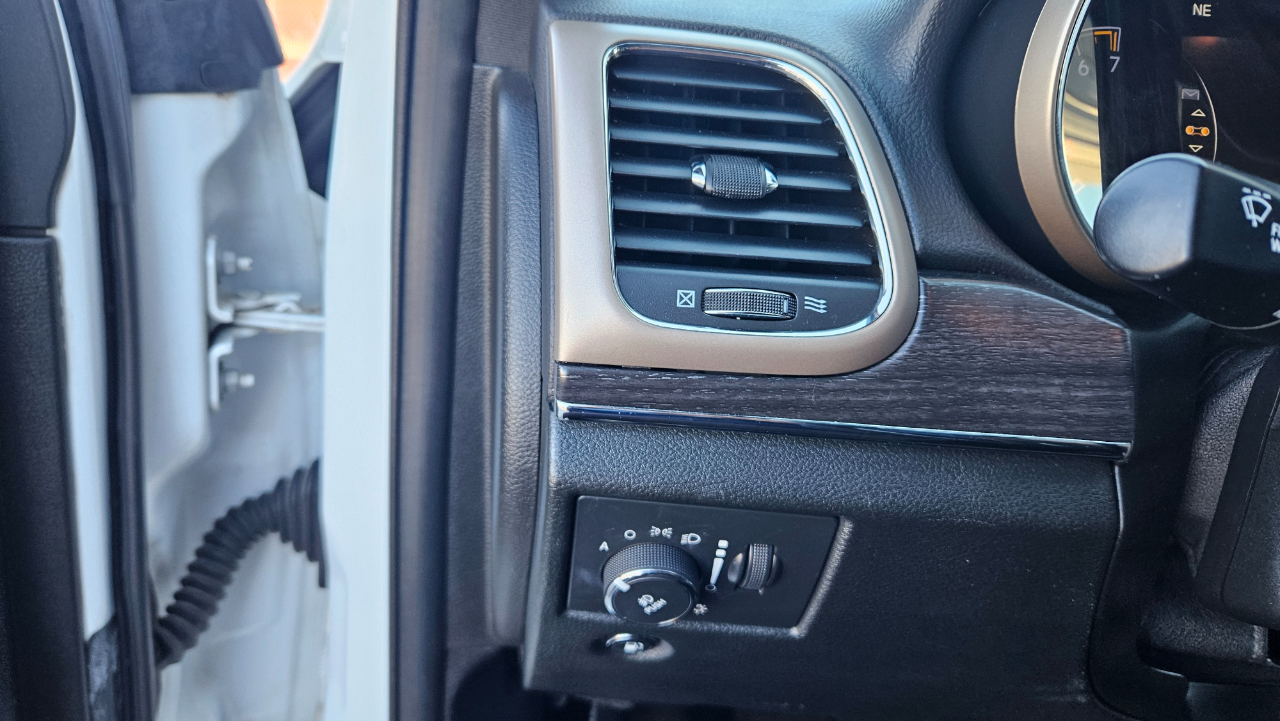 Jeep Grand Cherokee Limited 4WD 2015 Jeep Grand Cherokee Limited 4WD 2015