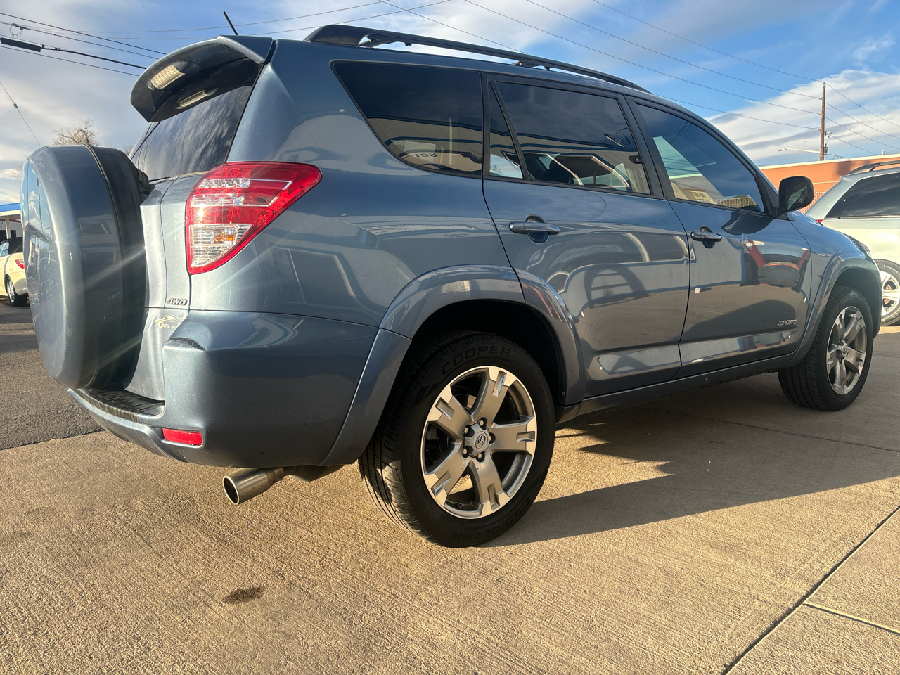 Toyota RAV4 Sport V6 4WD 2011