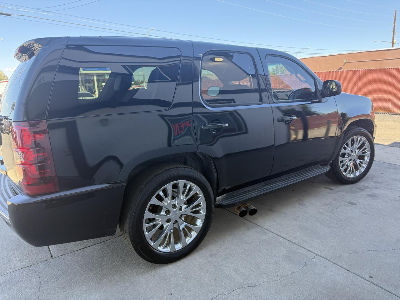 Chevrolet Tahoe LT 4WD 2011