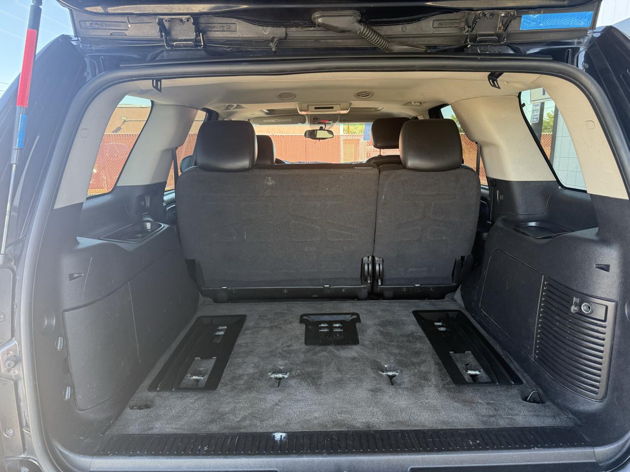 Chevrolet Tahoe LT 4WD 2011
