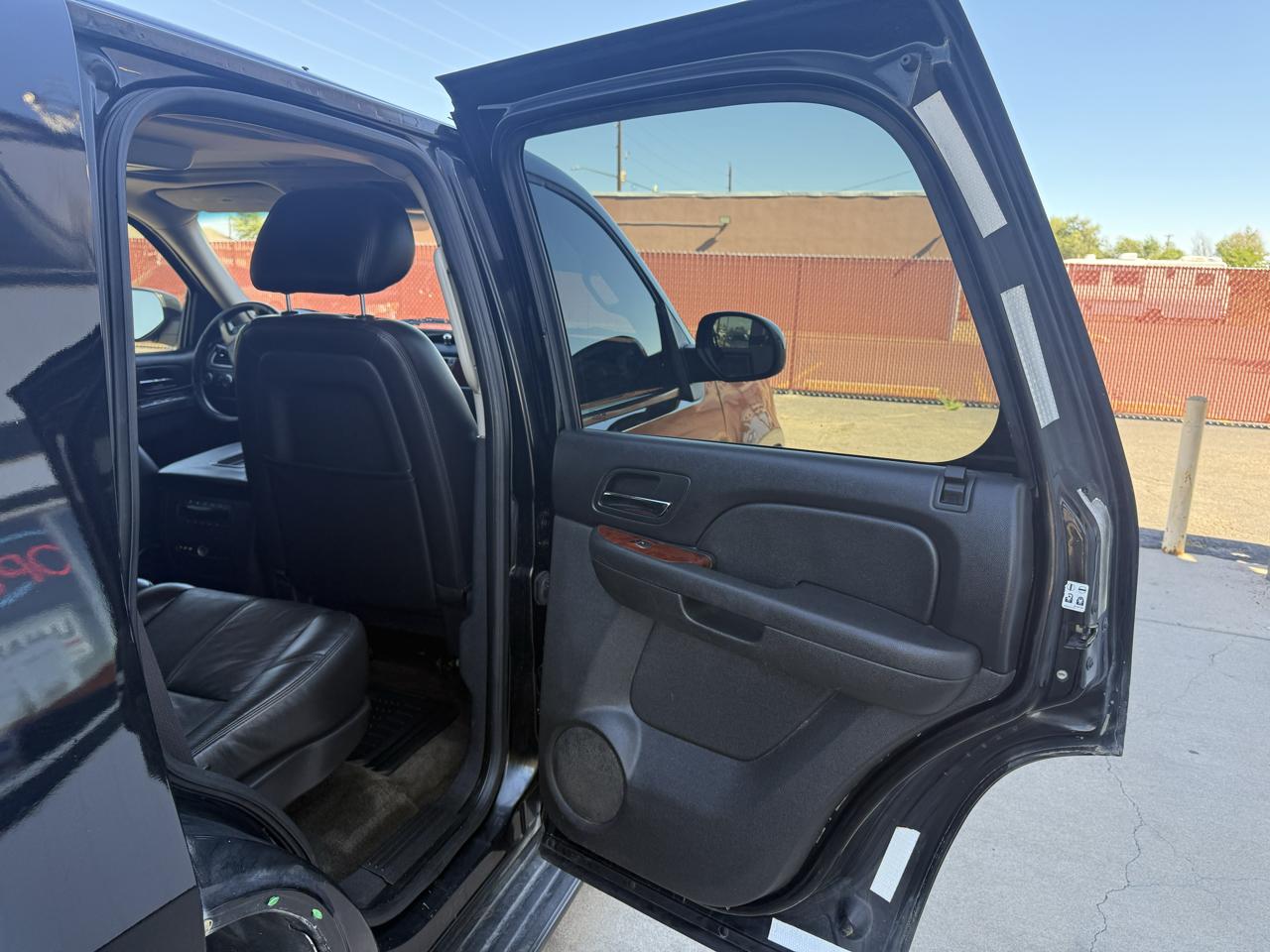 Chevrolet Tahoe LT 4WD 2011