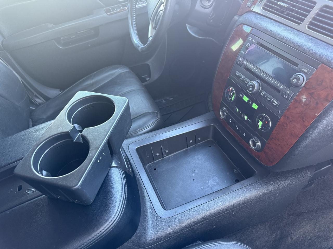 Chevrolet Tahoe LT 4WD 2011
