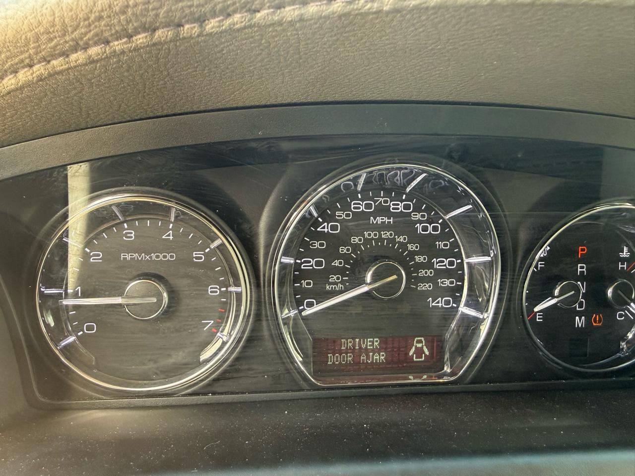 Lincoln MKS 3.5L with EcoBoost AWD 2011