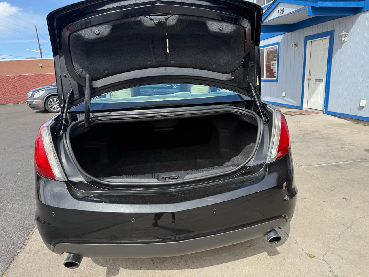 Lincoln MKS 3.5L with EcoBoost AWD 2011