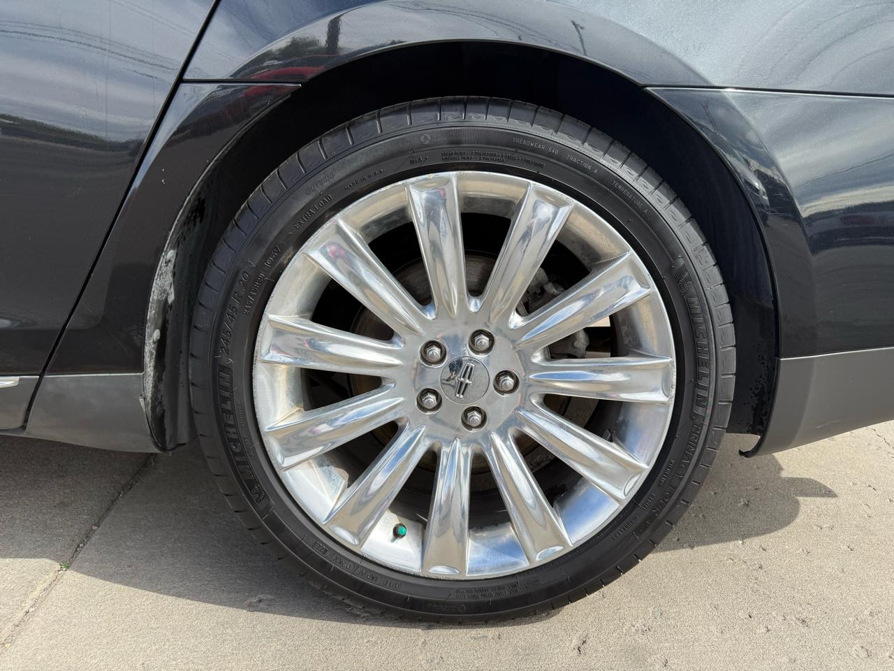 Lincoln MKS 3.5L with EcoBoost AWD 2011