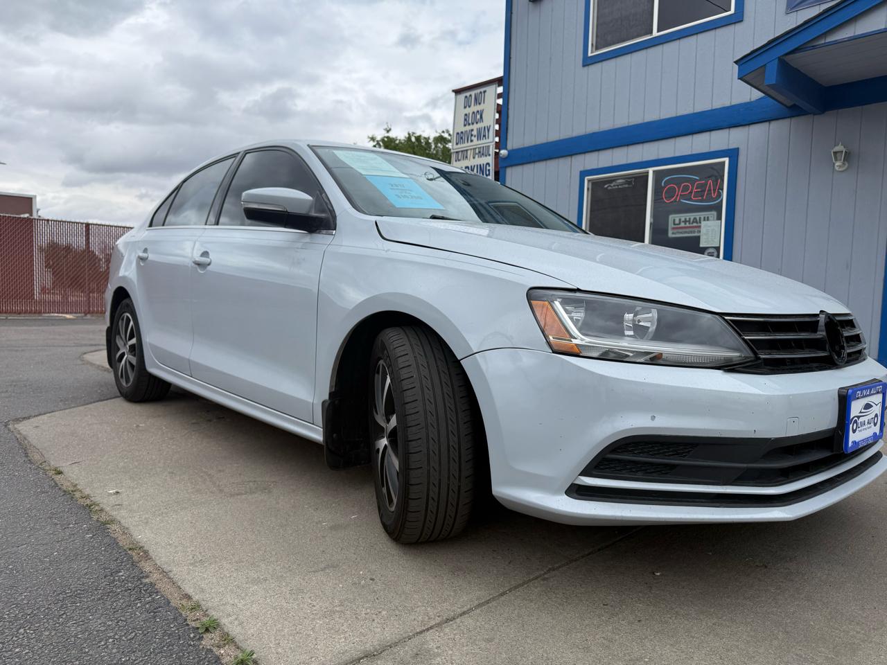 Volkswagen Jetta 1.4T SE 6A 2017