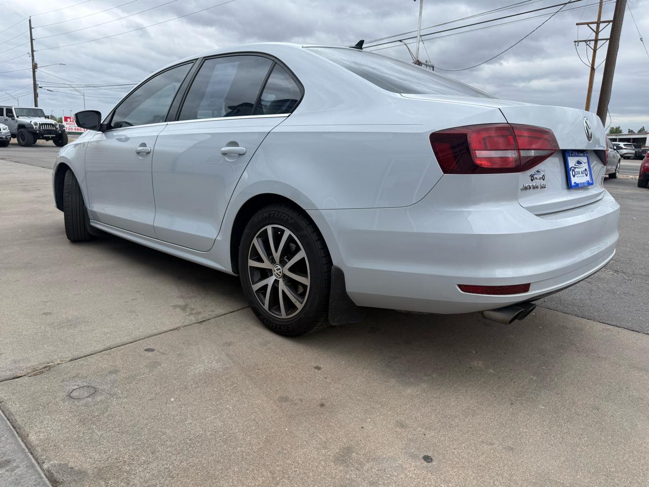 Volkswagen Jetta 1.4T SE 6A 2017